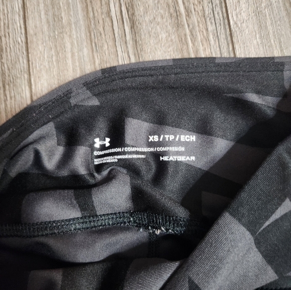 Under Armour Leggings - Picture 2 of 3